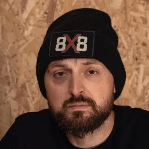 8×8 Beanie